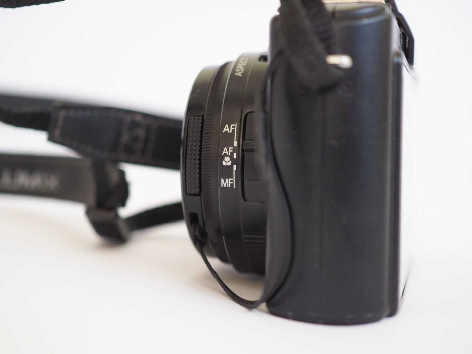 Panasonic Lumix DMC-LX5 10mp х3.8 зуум, обектив Leica + акесесоари