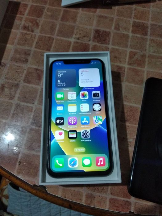 Срочно продается айфон 10