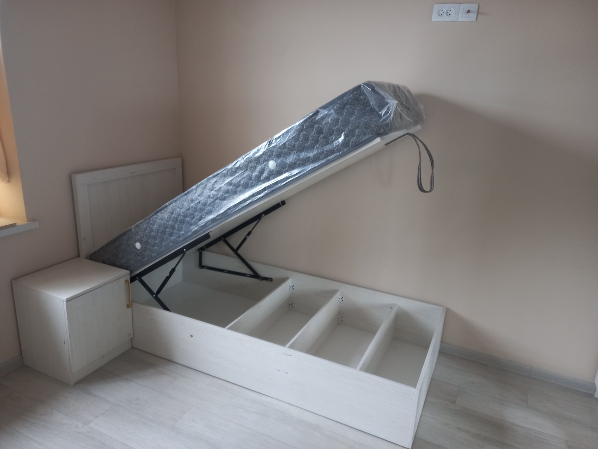 Mebel Na zakaz Kuxnya Спални гарнитур