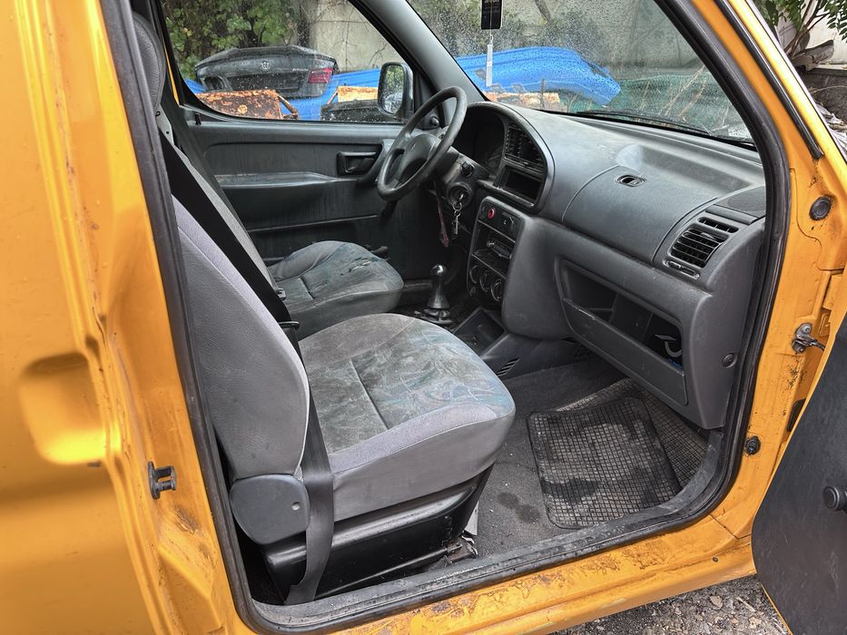 Ситроен Берлинго 1.9д на части!