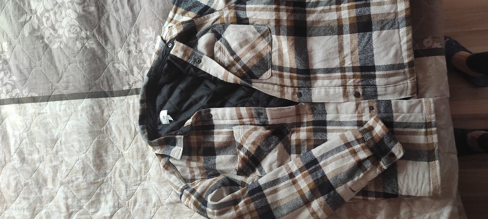Пролетно яке с лека подплата