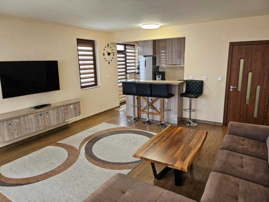 Продава се Тристаен апартамент в Пловдив, Остромила - 126 кв.м за 1556 €/кв.м - Снимка #3