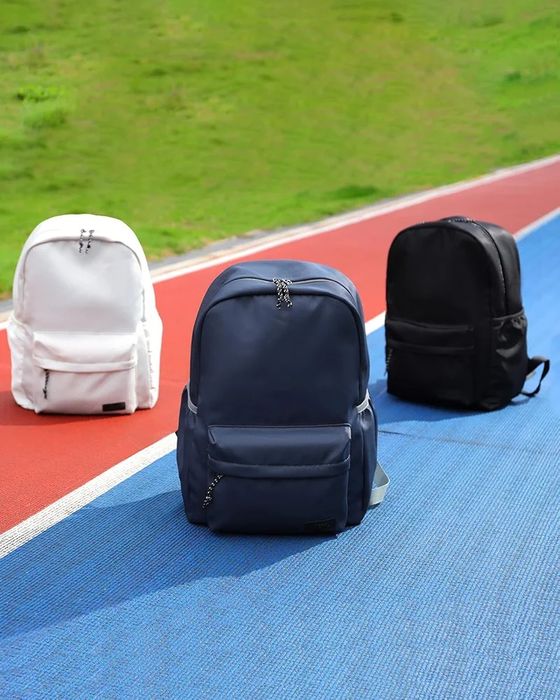 20L Класическа черна раница с отделение за лаптоп до 15.6", WATERFLY