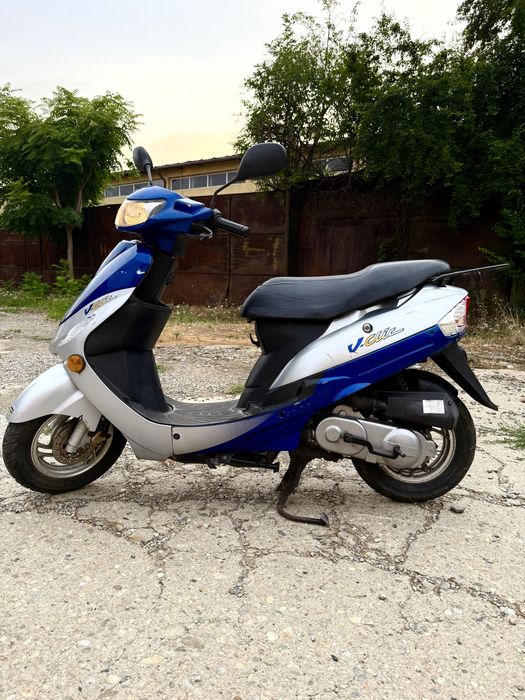 Scuter fara permis Peugeot v-clic