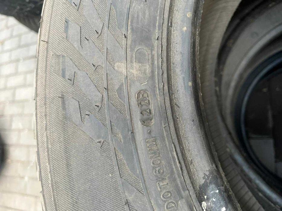 Продам шины зимние