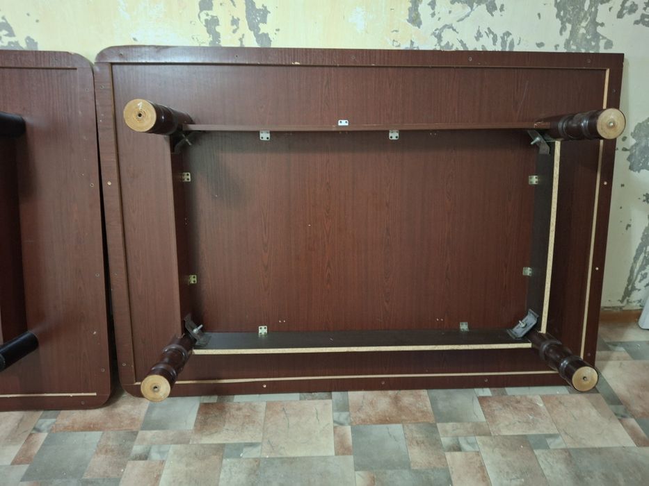 Стол сатылады !!!