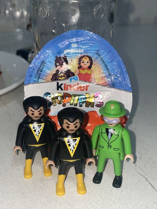 обменяю фигурки DC Kinder playmobil или продам