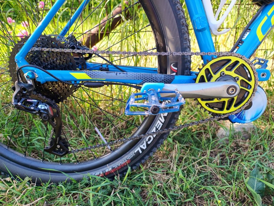 Bicicleta electrica Cannondale Trail motor Bafang 36V/28'8Ah/1036,8Wh