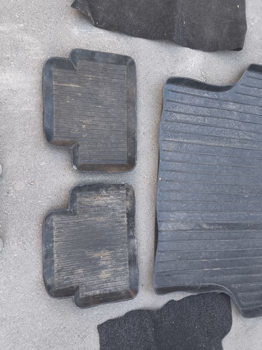 Продаю ковры для машины