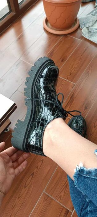 елегантни черни дамски боти на платформа 40лв р-р36 и 40лв р-р38