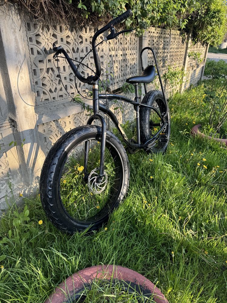 Vand bicicleta pegas
