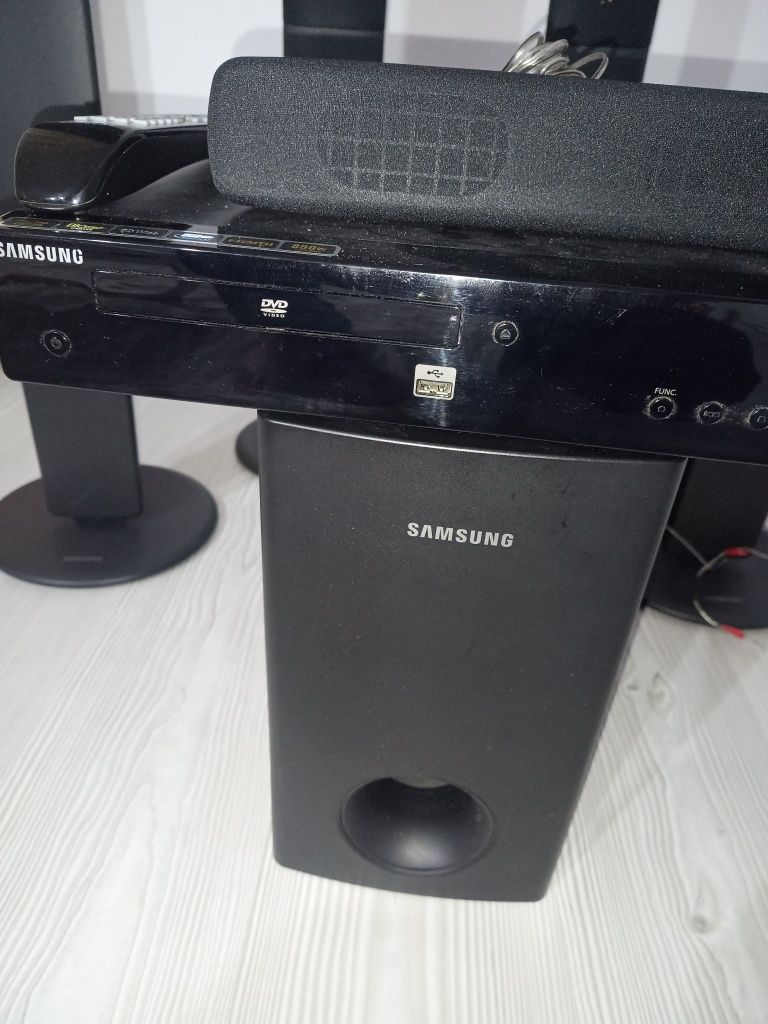 Sistem Home Cinema 5.1 Samsung impecabil