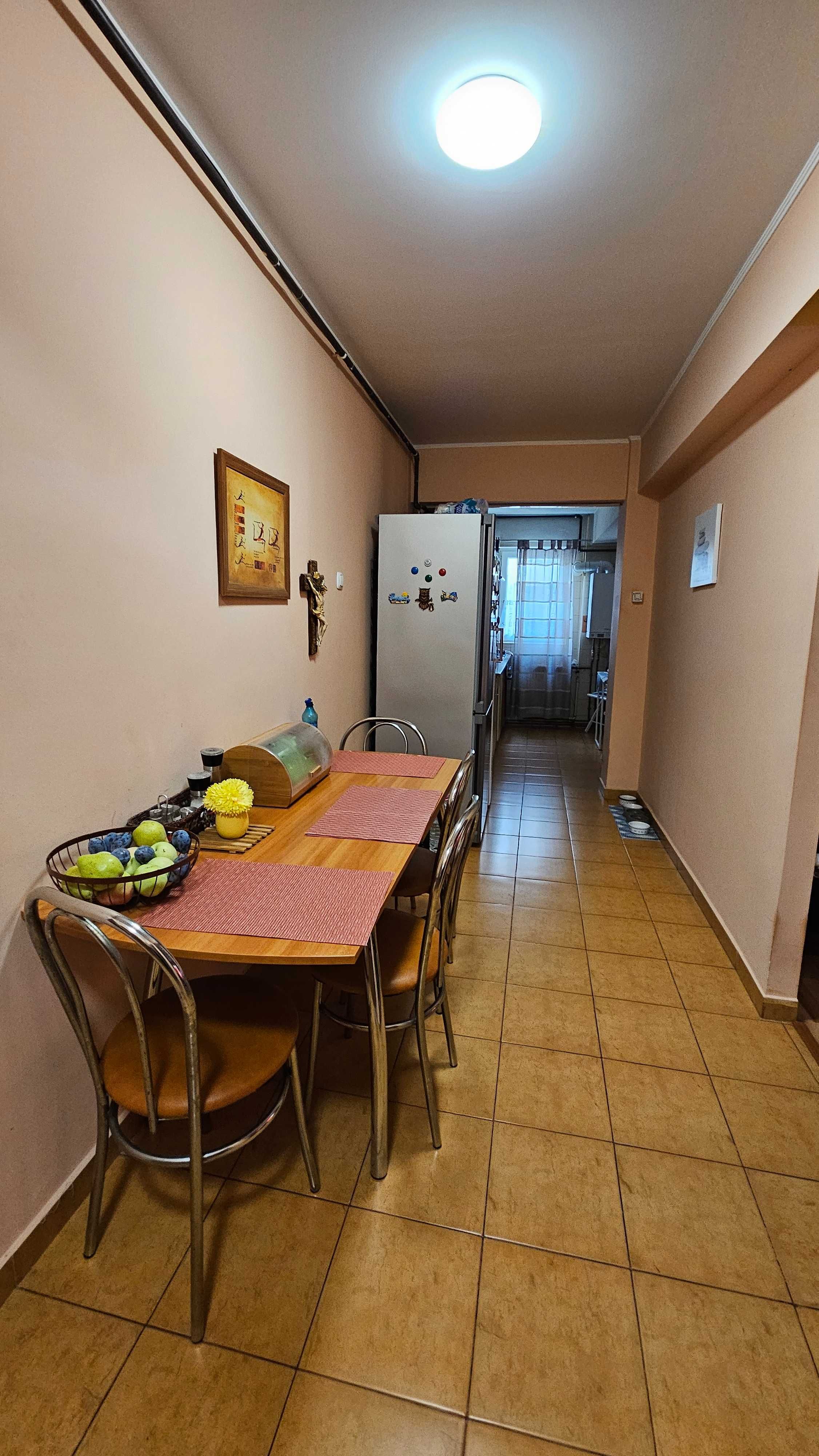 Apartament 4 camere de vanzare Bolintin Vale,jud.Giurgiu.