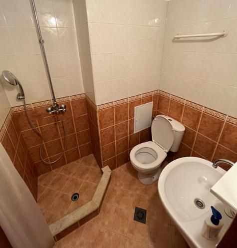 Дава се под наем Тристаен апартамент в София, Център - 89 кв.м за 1200 € - Снимка #8