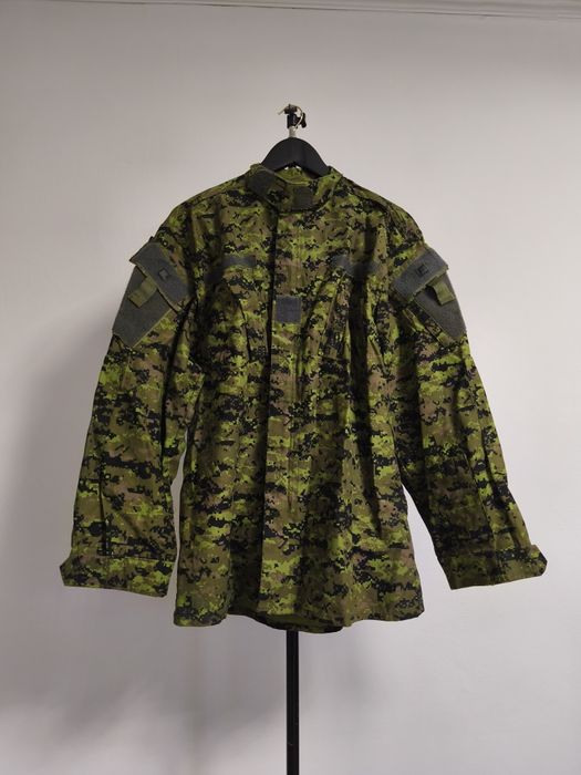 Colecție haine militare