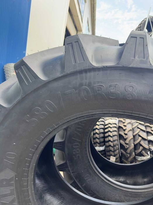 Cauciuc 580/70 R38 Gri radiale noi pentru tractor spate pret cu tva