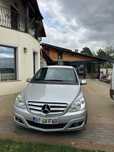 Mercedes Benz B180