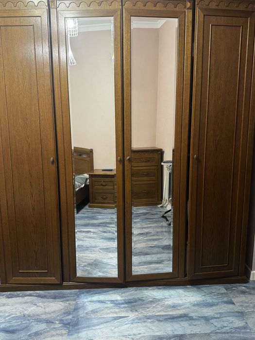 Продается белоруский спальный гарнитур.