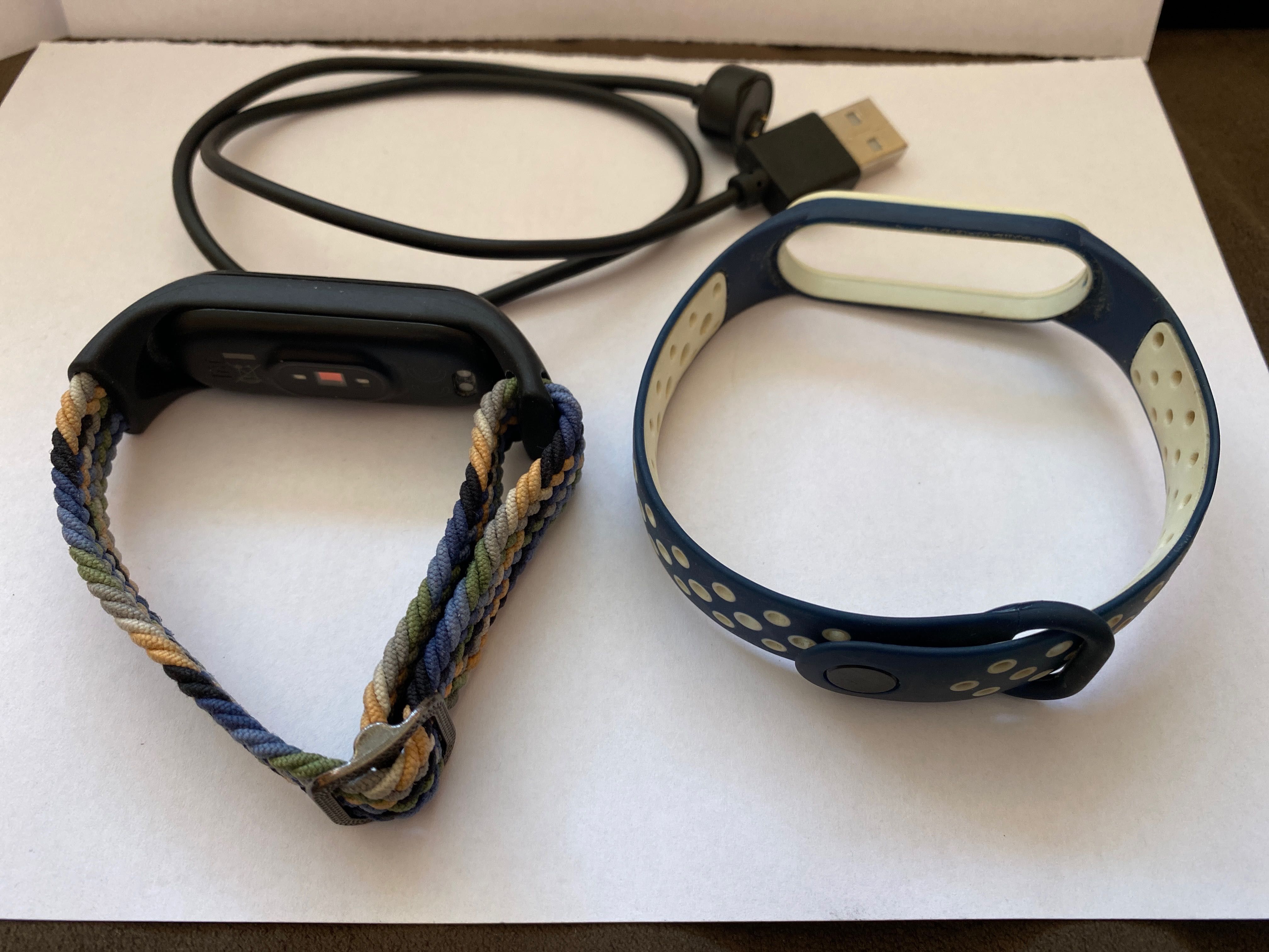 Смарт гривна Xiaomi Mi Band 5