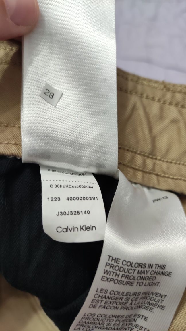 Нови Calvin Klein Jeans M size мъжки къси панталони