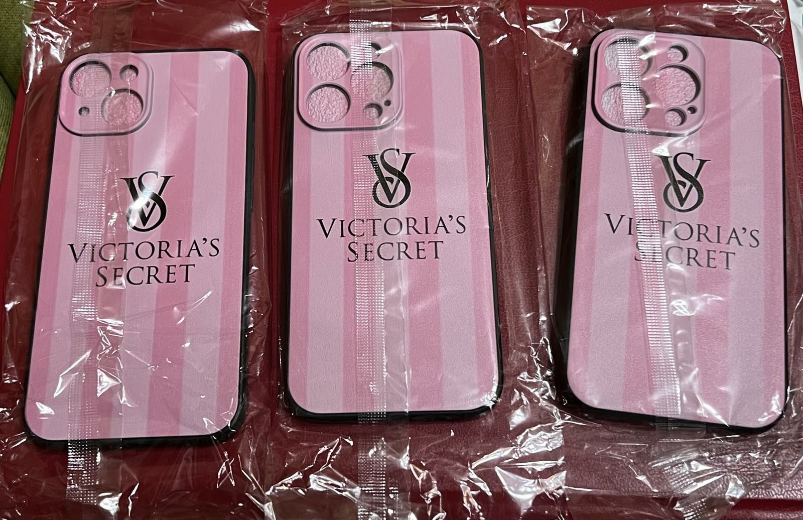 Гръбчета/кейсове за iPhone Victorias Secret