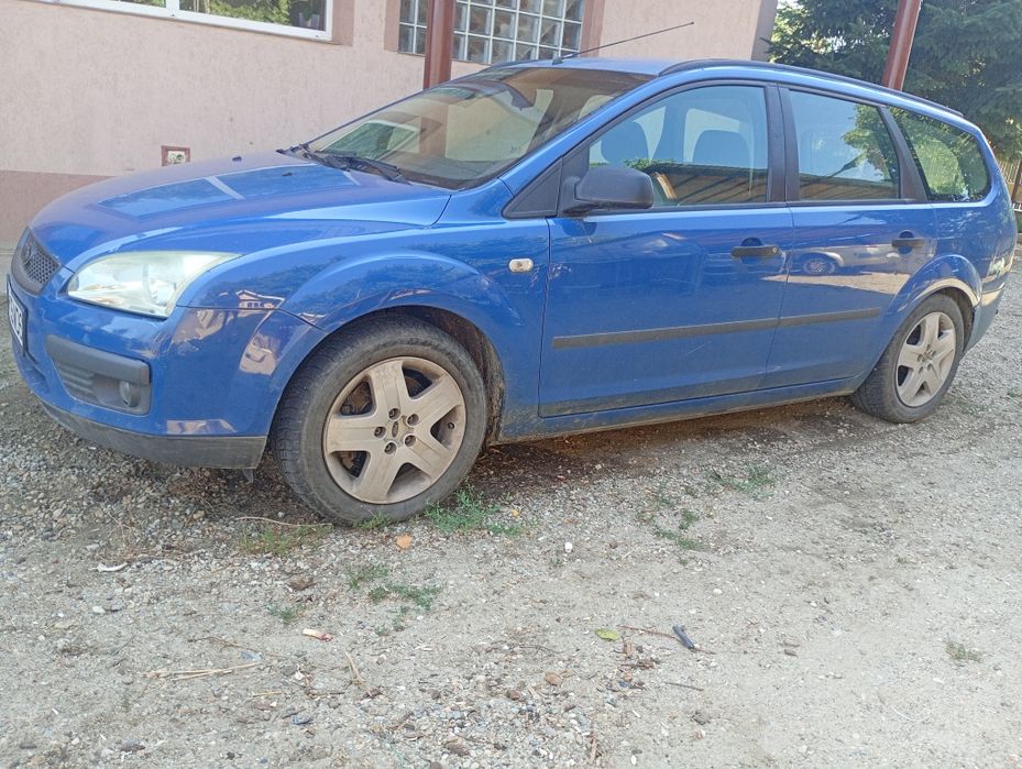 Vând Ford focus 2