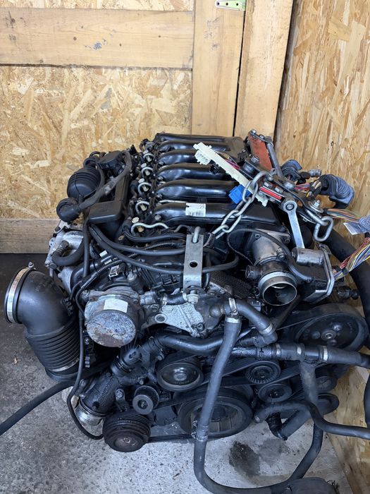 Vând motor m57 286 cai