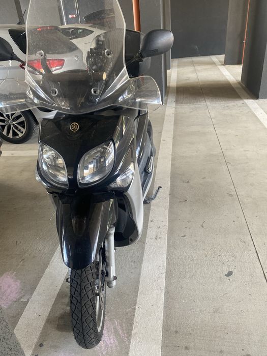 Se vinde scuter de 125cc yamaha xenter