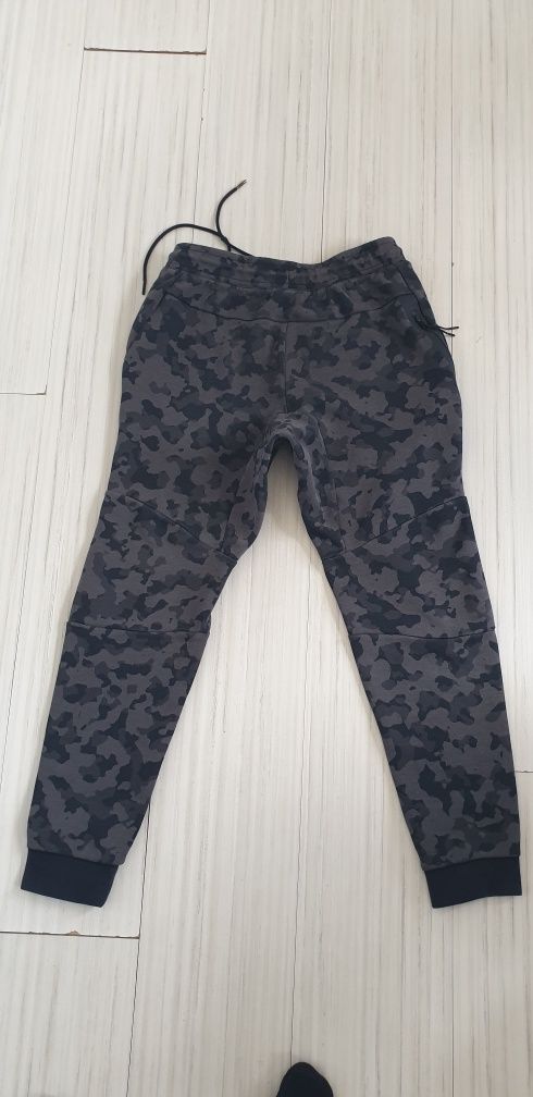 Nike Tech Camo Pant Mens Size S Slim Fit ОРИГИНАЛ! Мъжко Долнище!