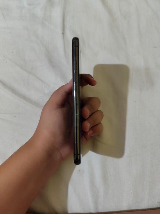 Iphone X 64gb  с подарък калъф