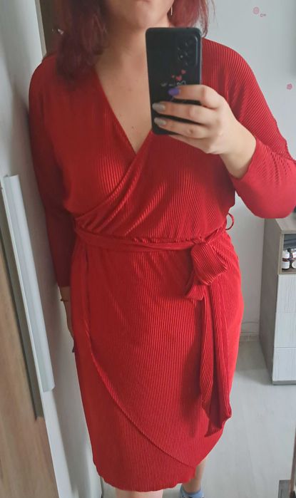 Rochie rosie asos marimea 46