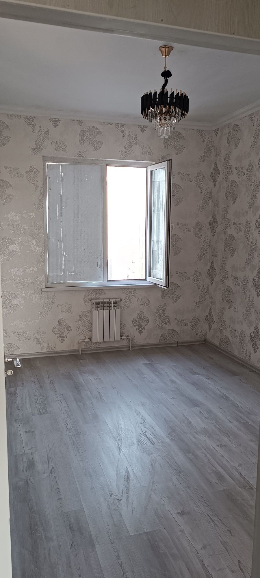 Termiz sh, 12 qavatli domning 10-qavati, 2-xonali uy