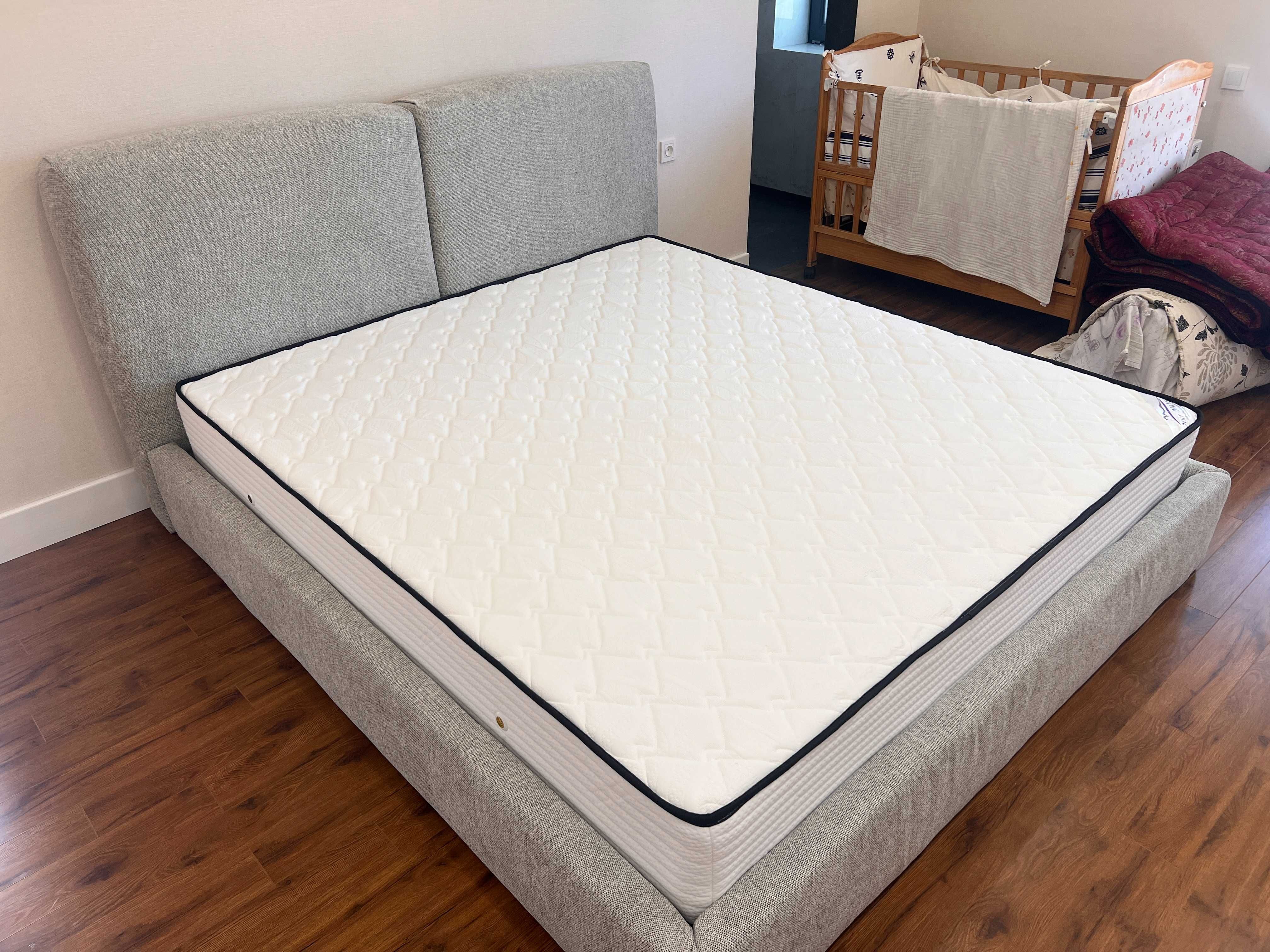 Кровать. Кроват с мягкими бортами и изголовьем в наличии. Nur Matras