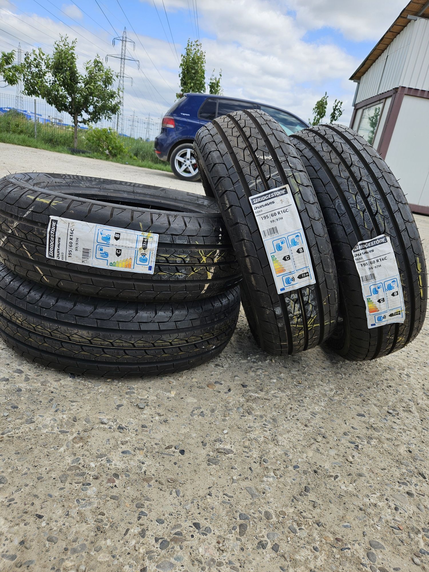 Vând anvelope vară 195/60/16 C 195/60r16 C BRIGESTONE