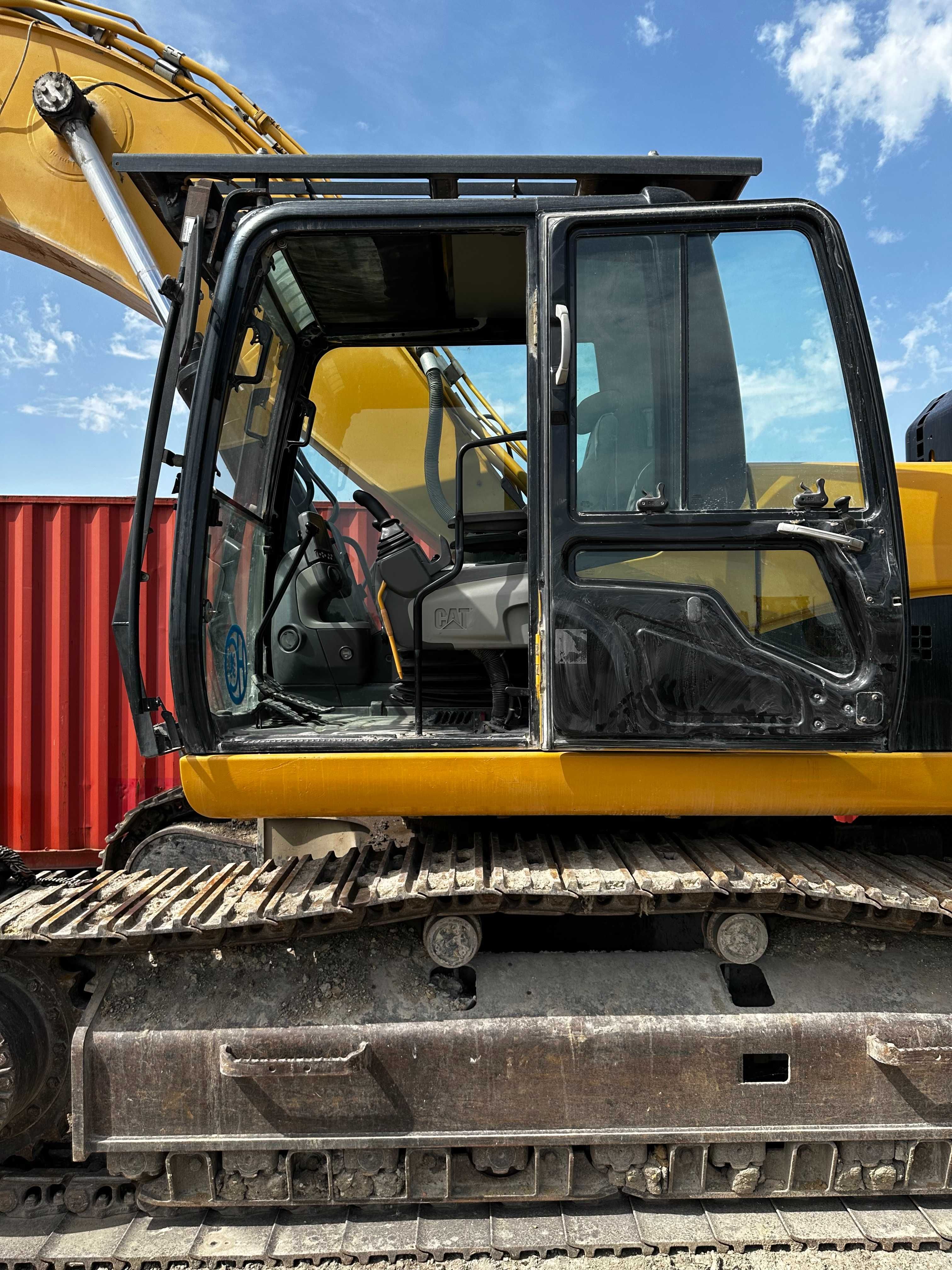 Верижен Багер CATERPILLAR  330DLN