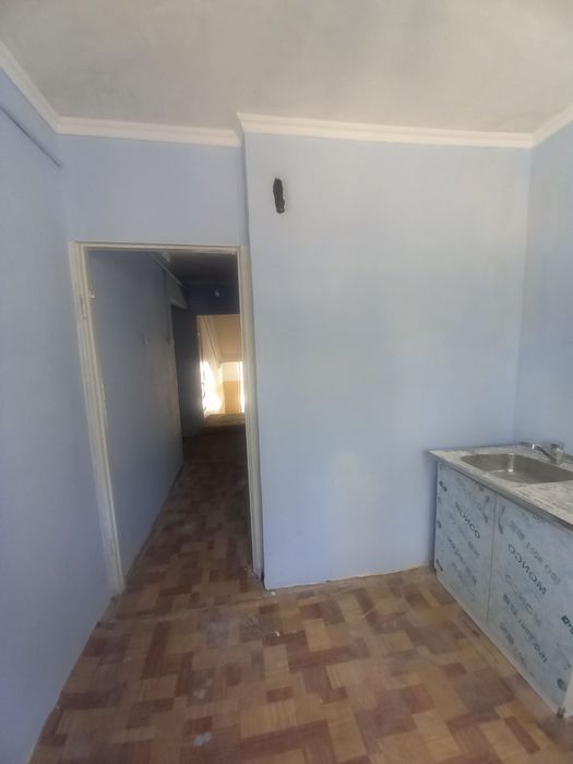 1 xona uy aktyabrda surochna sotiladi 1 etaw utada