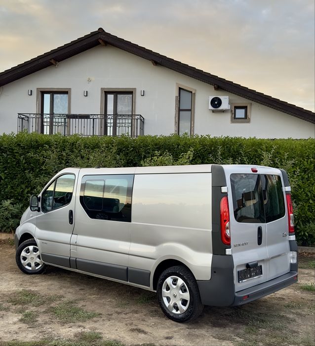 Renault Trafic Van Mixt Lung