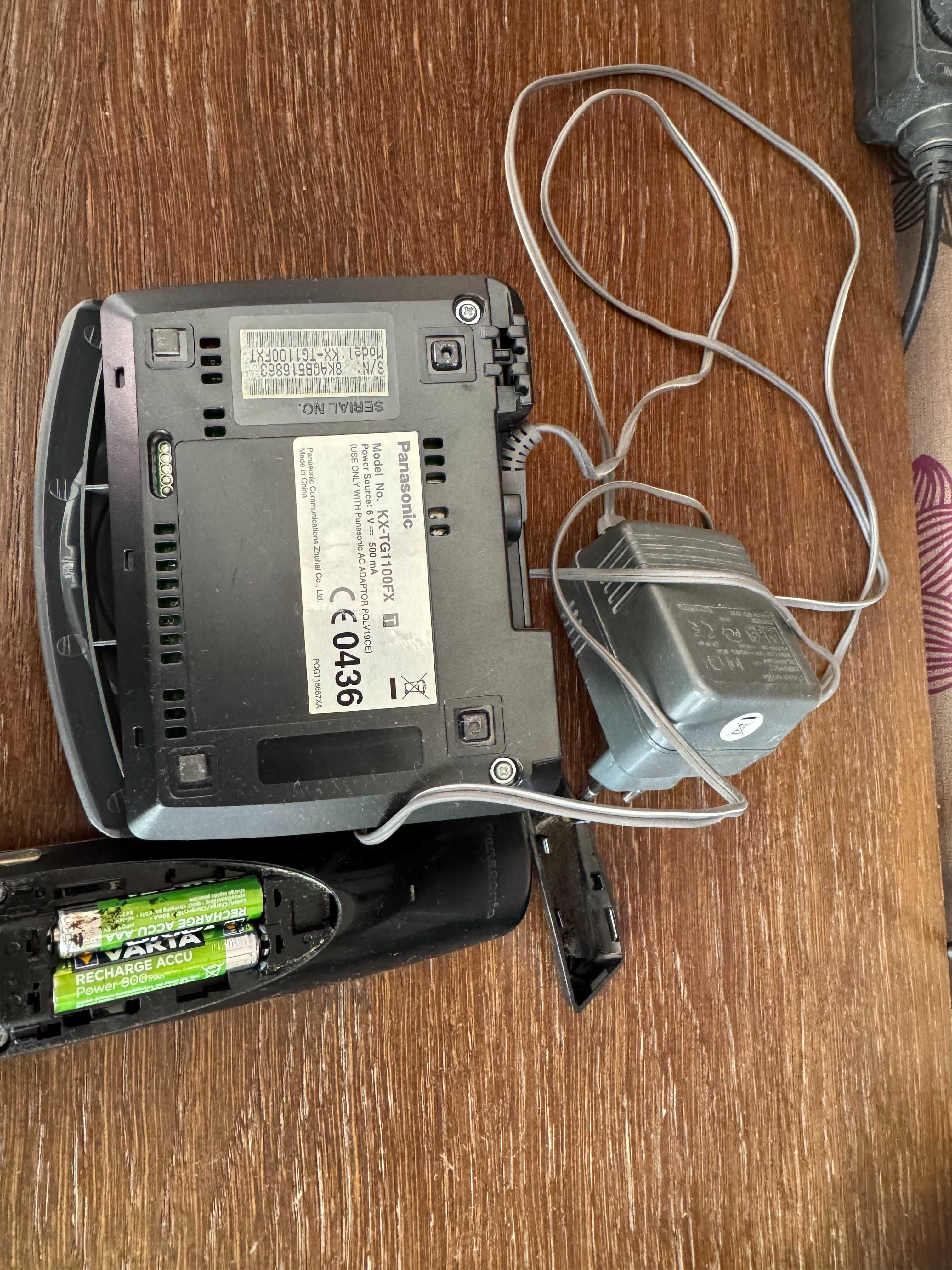 Домашни безжични ДЕКТ телефони Panasonic KX-T3908-W  и KX-TG1100FX