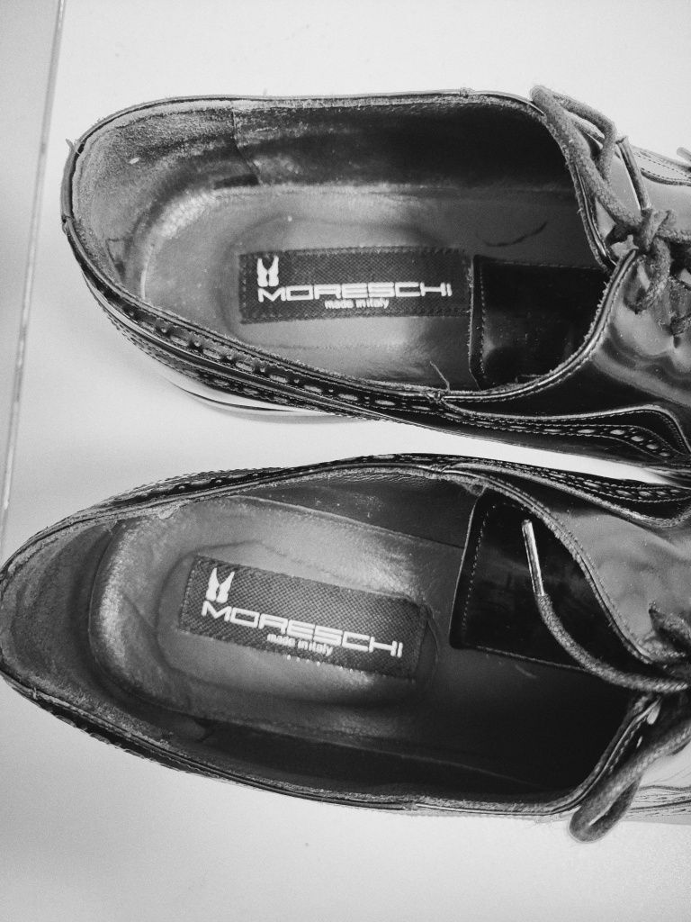 Мужские лакированные туфли от Moreschi