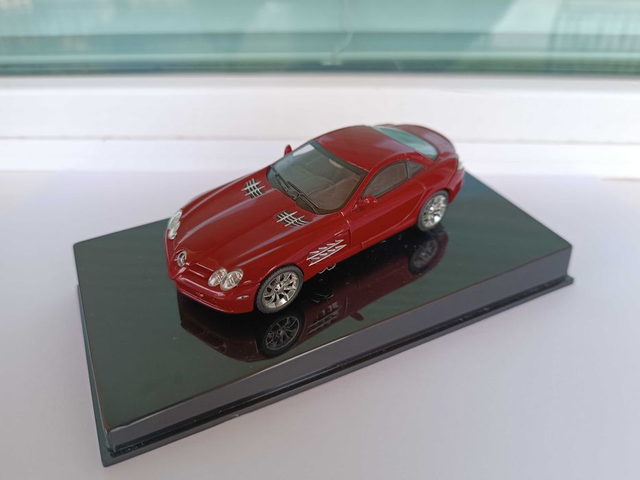 Колекционерски модел 1:43 AUTOart - Mercedes McLaren SLR