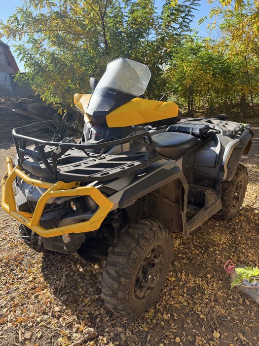 Vand urgent can am outlander 1000