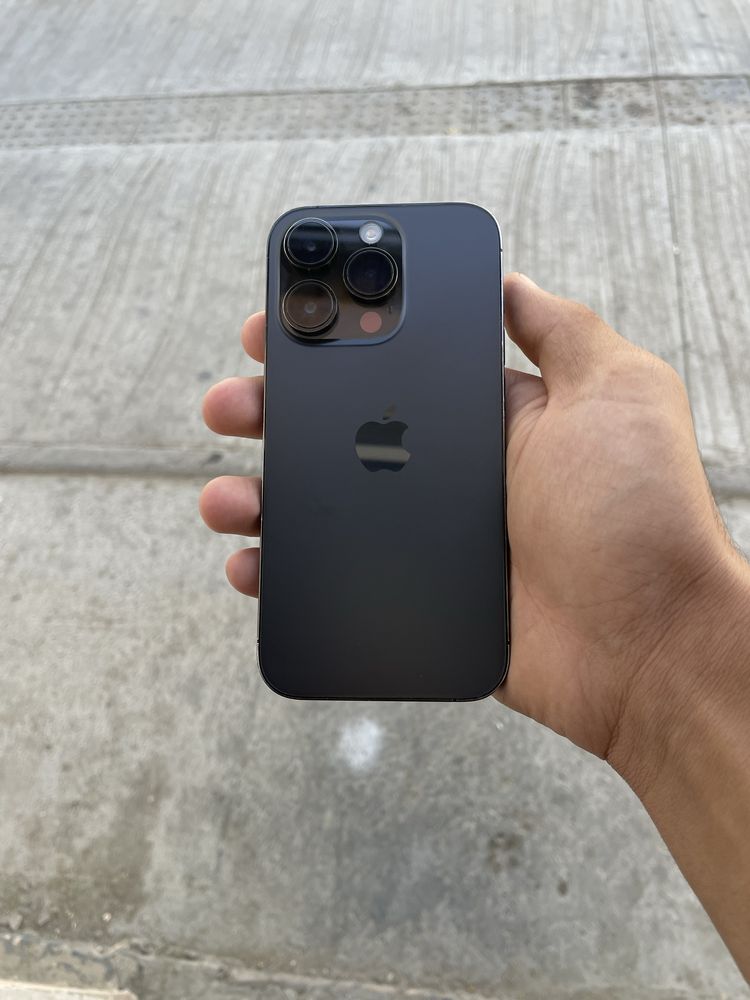 Iphone 14 pro 77yonks 256hamma joyi radnoy Tezda sotiladi pul zarur