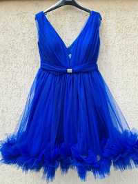 Vând rochie albastră