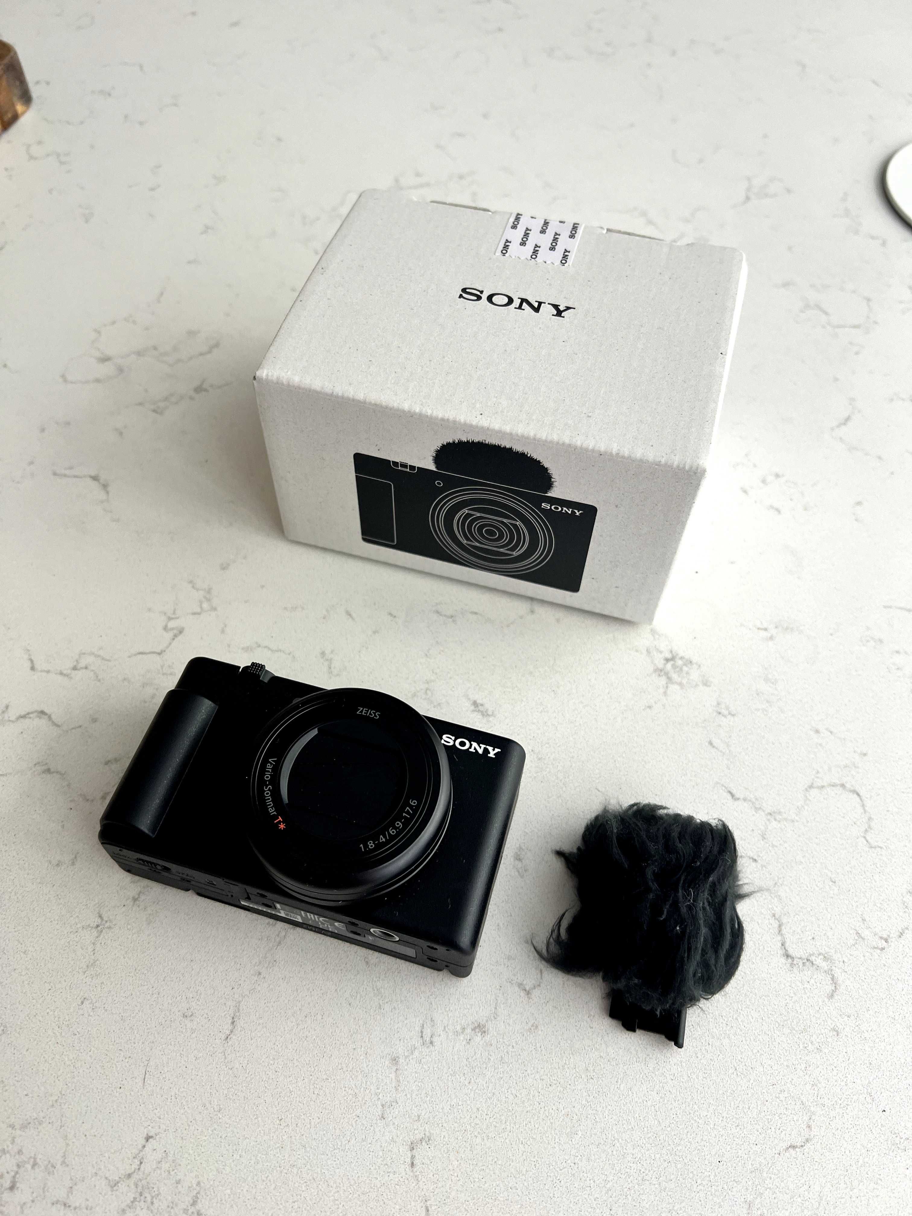 Компактен фотоапарат за влогинг Sony - ZV-1 II, 20.1MPx, черен