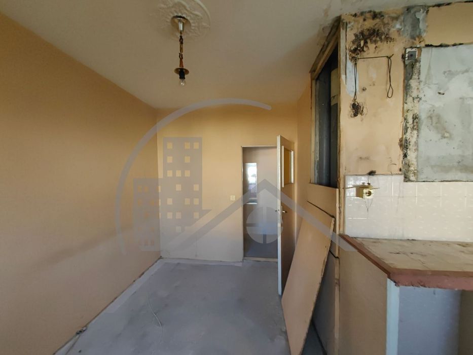 Продава се Тристаен апартамент в Варна, Кайсиева градина - 86 кв.м за 1511 €/кв.м - Снимка #4