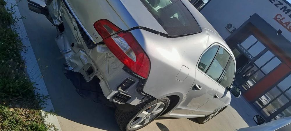 Dezmembram Skoda Superb II 1.8 TSI BZB
