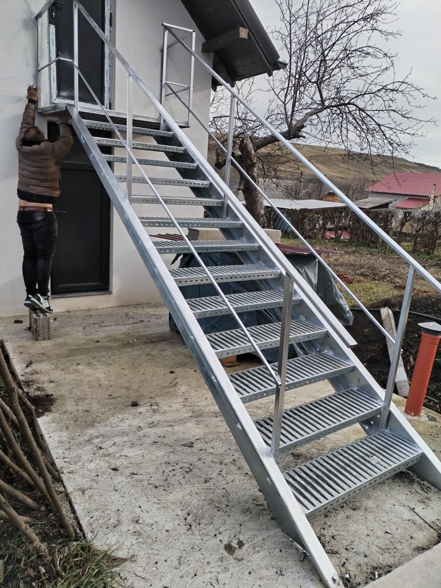 Scări metalice 0pp