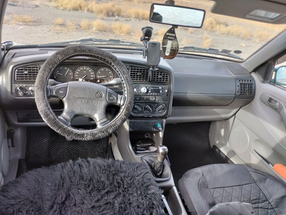 Продам "фольксваген-пассат" в хорошем состоянии.