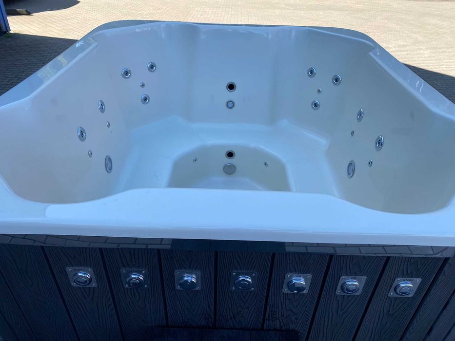 Ciubar mobil dreptunghiular pe remorca