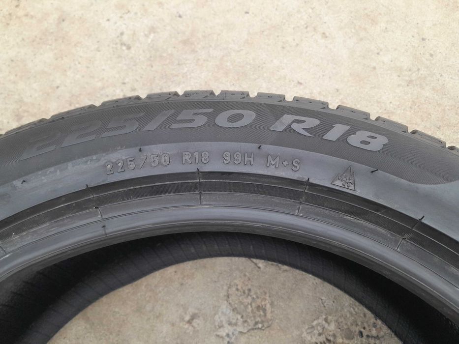 O anvelopa de iarna 225 50 18 pirelli sottozero 3 profil 7,8 mm